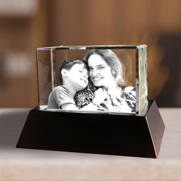 Rectangle Wide 3D Crystal on Black Base - Mom & Son
